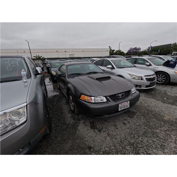 FORD MUSTANG 2003 T-DONATION
