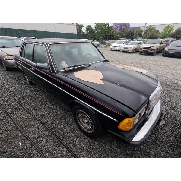 MERCEDES 300 CLASS 1985 ADT-DONATION