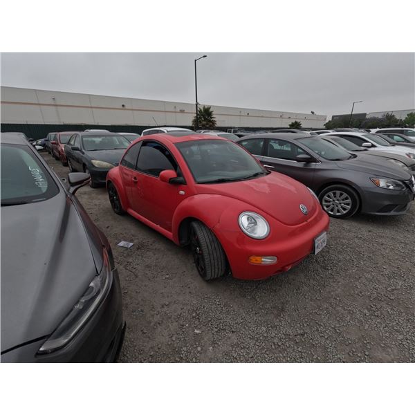 VOLKS BEETLE 2001 ADT-DONATION