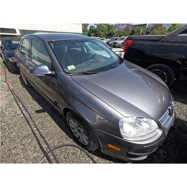 VOLKS JETTA 2006 O/S T-DONATION