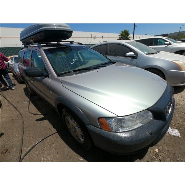 VOLVO XC70 2005 T-DONATION