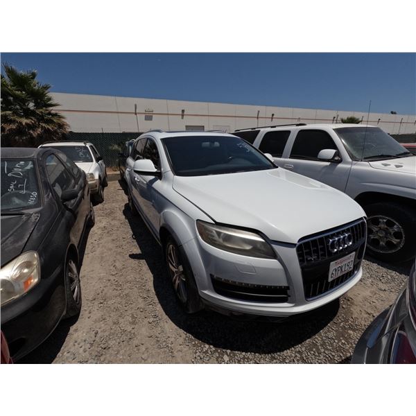 AUDI Q7 2013 T/REPO