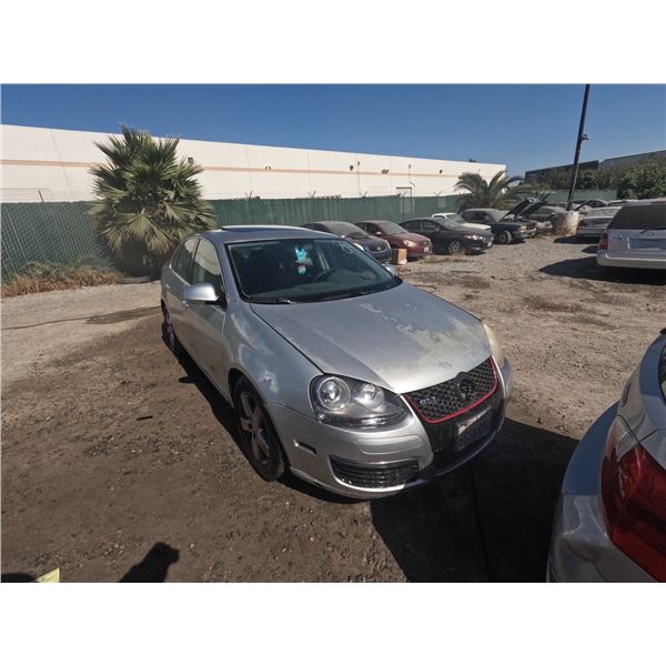 VOLKSWAGEN JETTA 2008 SALV/T