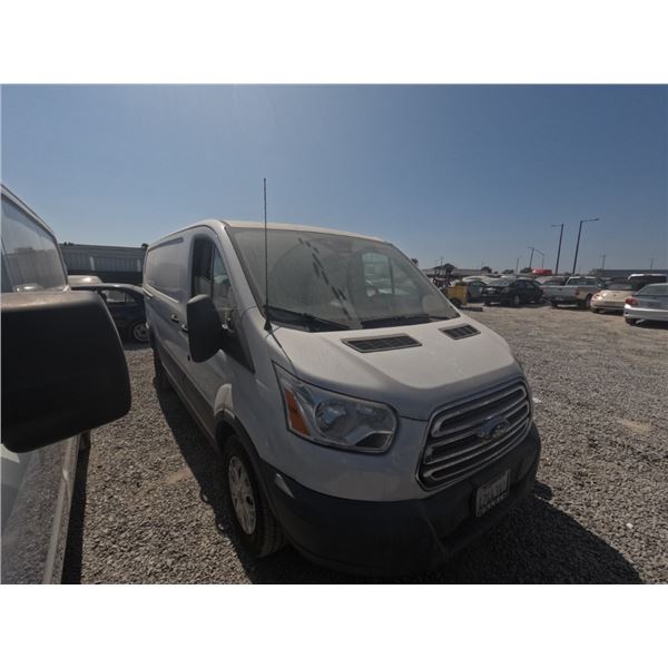 FORD TRANSIT 2015 T