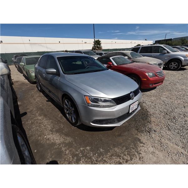 VOLKSWAGEN JETTA 2014 SALV/T