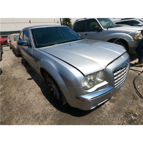 CHRYSLER 300C 2005 T-DONATION