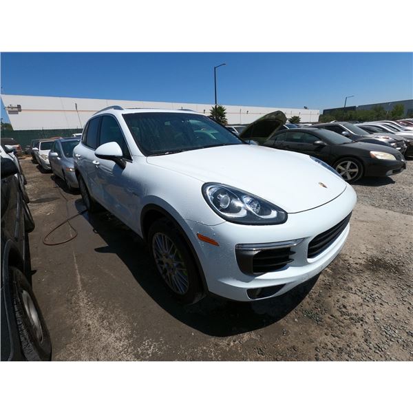 PORSCHE CAYENNE 2015 T-DONATION