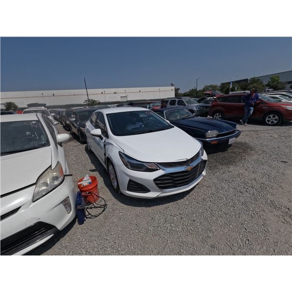 CHEVROLET CRUZE 2019 T/REPO