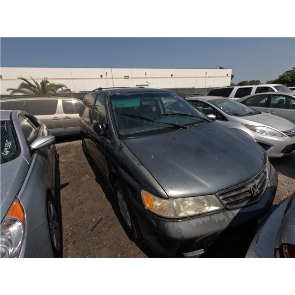 HONDA ODYSSEY 2003 SALV T/DONATION