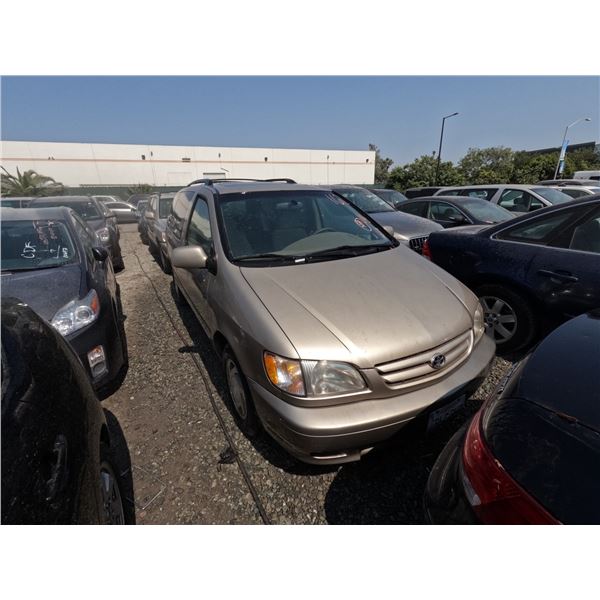 TOYOTA SIENNA 2001 ADT/SALV/DON/EXPORT