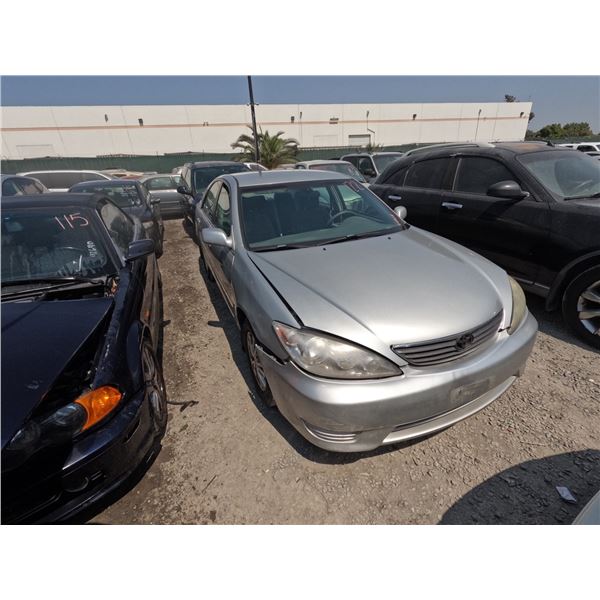 TOYOTA CAMRY 2005 T
