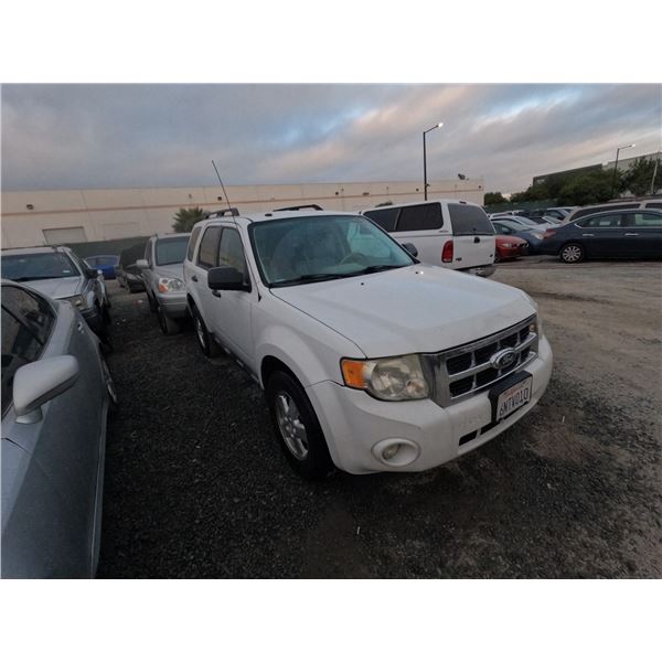 FORD ESCAPE 2011 T-2 DAYS