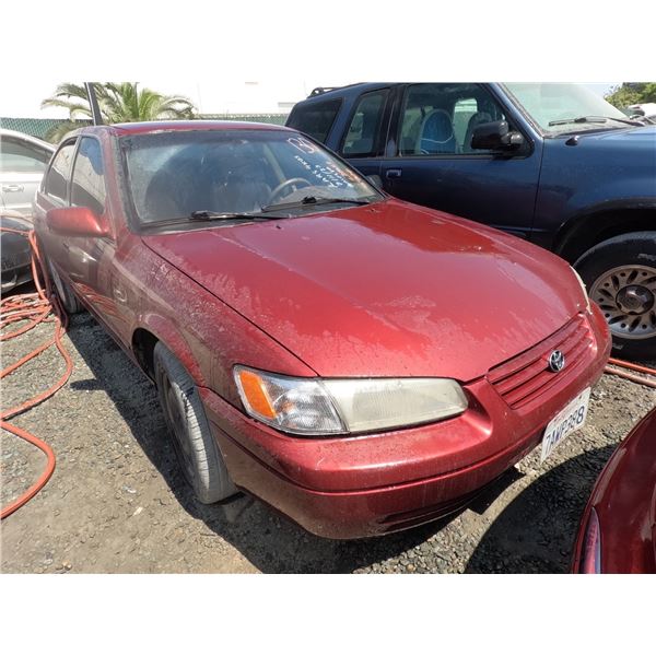 TOYOTA CAMRY 1999 SALV T/DONATION