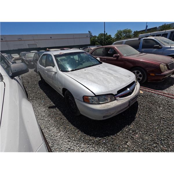 NISSAN ALTIMA 2001 T-DONATION
