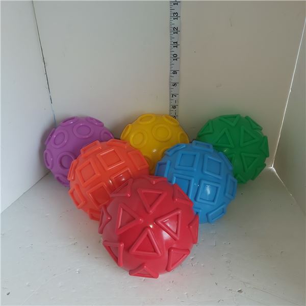 Lot of 6 Sensory Balls