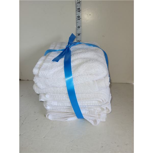 Lot of Hand Towels