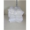 Image 2 : Lot of Bathroom Mat Towels