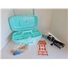 Image 1 : Hard Plastic Crafting Case with Crafting Needles +