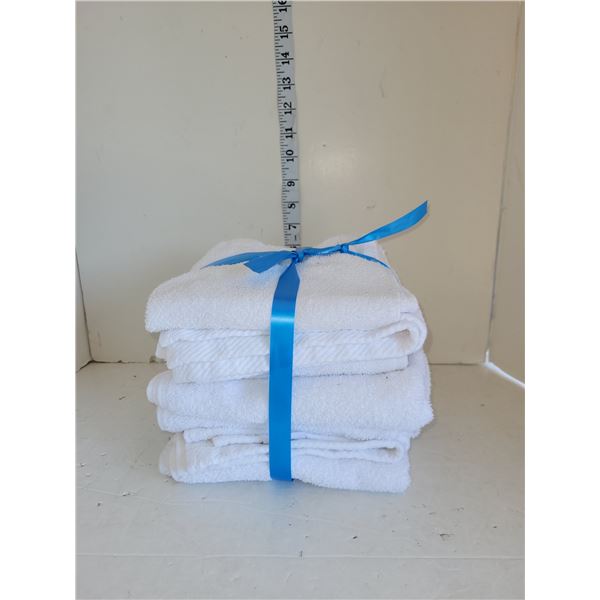 Lot of Hand Towels