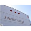 Image 12 : 2008 SUNNYBROOK SUNSET CREEK TRAVEL TRAILER