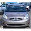 Image 2 : UNRESERVED! 2007 TOYOTA SIENNA MINI VAN