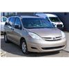 Image 3 : UNRESERVED! 2007 TOYOTA SIENNA MINI VAN