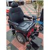 Image 2 : 2019 PRIDE QUANTUM Q6 EDGE 2.0 ELECTRIC WHEELCHAIR