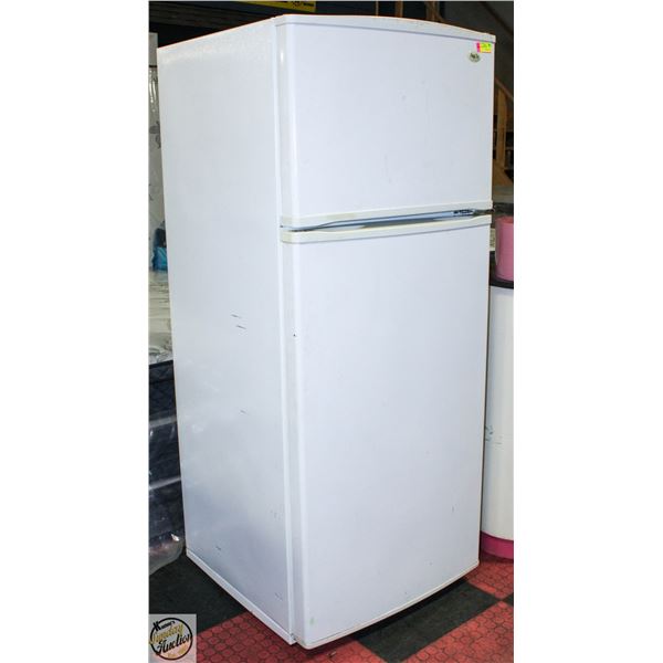 INGLIS FRIDGE FREEZER
