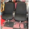 Image 1 : 4 BLACK CLOTH OFFICE CHAIRS ON WHEELS