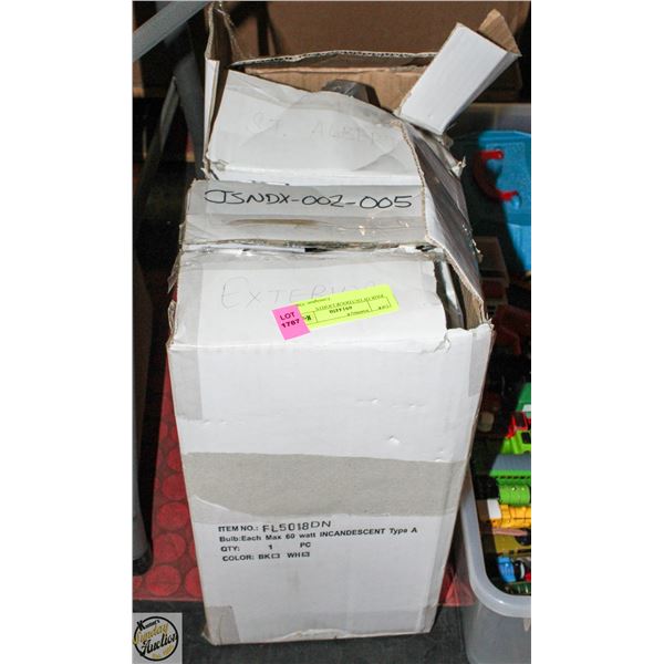 PAIR OF OUTDOOR LIGHTS