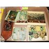 Image 1 : 7 COLLECTIBLE WALL TILES