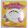 "DELICIOUS HANDS" PLASTER MOLDING KIT
