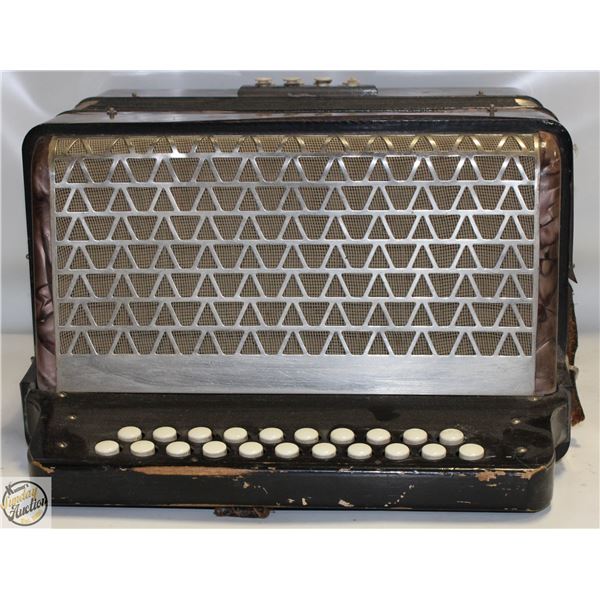 HOHNER ACCORDIAN