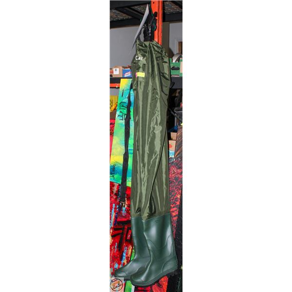 BRAND NEW NIGHT CAT CHEST-