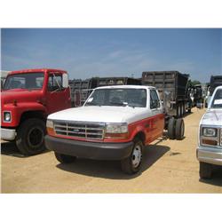 FORD F350 S/A CAB & CHASSIS S/N B27270 GAS ENG