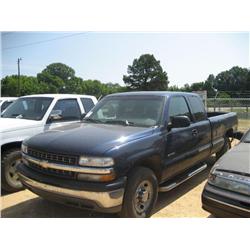 2000 CHEVROLET 2500 EXT CAB PICKUP S/N E364090