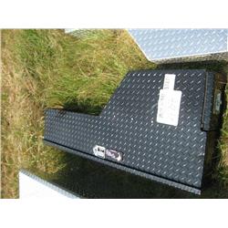 ALUMINUM CHECKER PLATE TOOL BOX