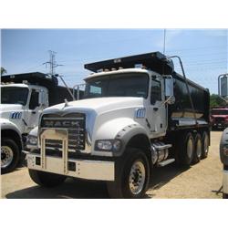 2007 MACK CTP713 TRI-AXLE DUMP