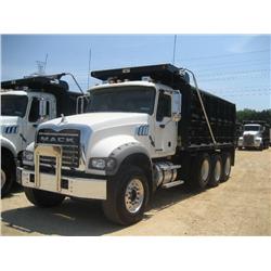 2007 MACK CTP713 TRI-AXLE DUMP