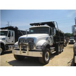 2007 MACK TRI-AXLE DUMP