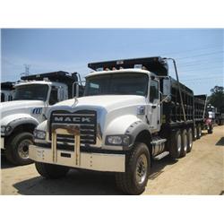 2007 MACK CTP 713 TRI-AXLE DUMP