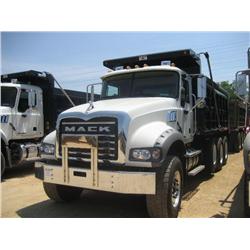 2007 MACK CTP 713 TRI-AXLE DUMP