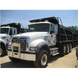 2007 MACK CTP 713 TRI-AXLE DUMP