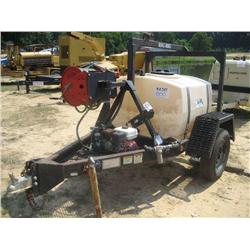 200 GALLON WATER TANK W/PUMP