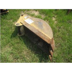 24" HOE BUCKET FITS CAT 420