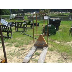 BLUE GIANT PALLET JACK