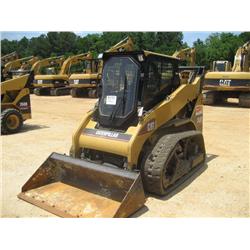 CAT 242B SKID STEER LOADER