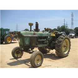 JOHN DEERE 4010 FARM TRACTOR