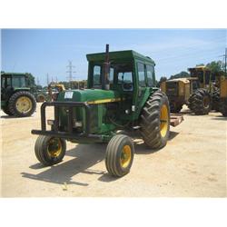 JOHN DEERE 2840 FARM TRACTOR