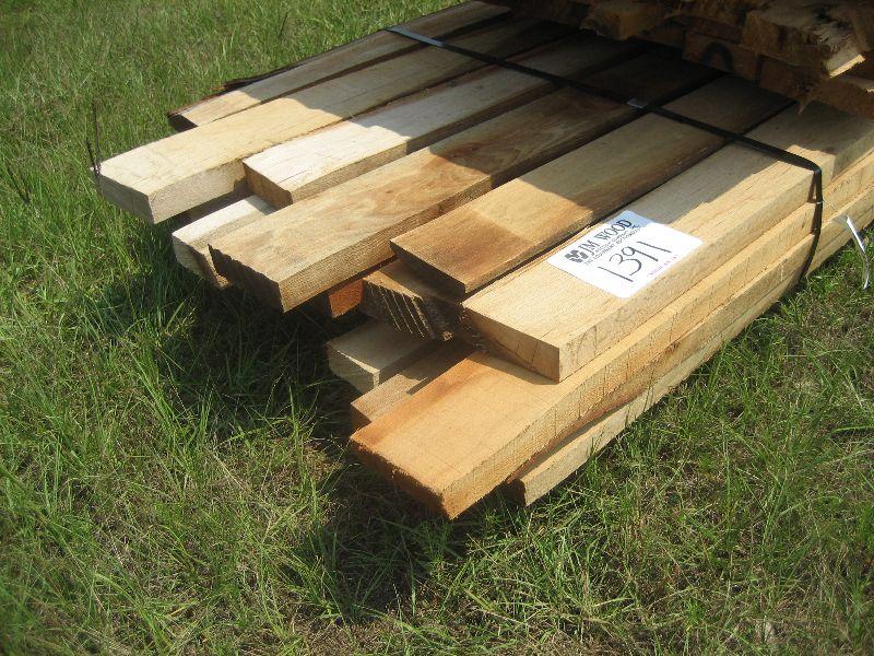 (1) BUNDLE 2X8X16 ROUGH CUT OAK FLOORING